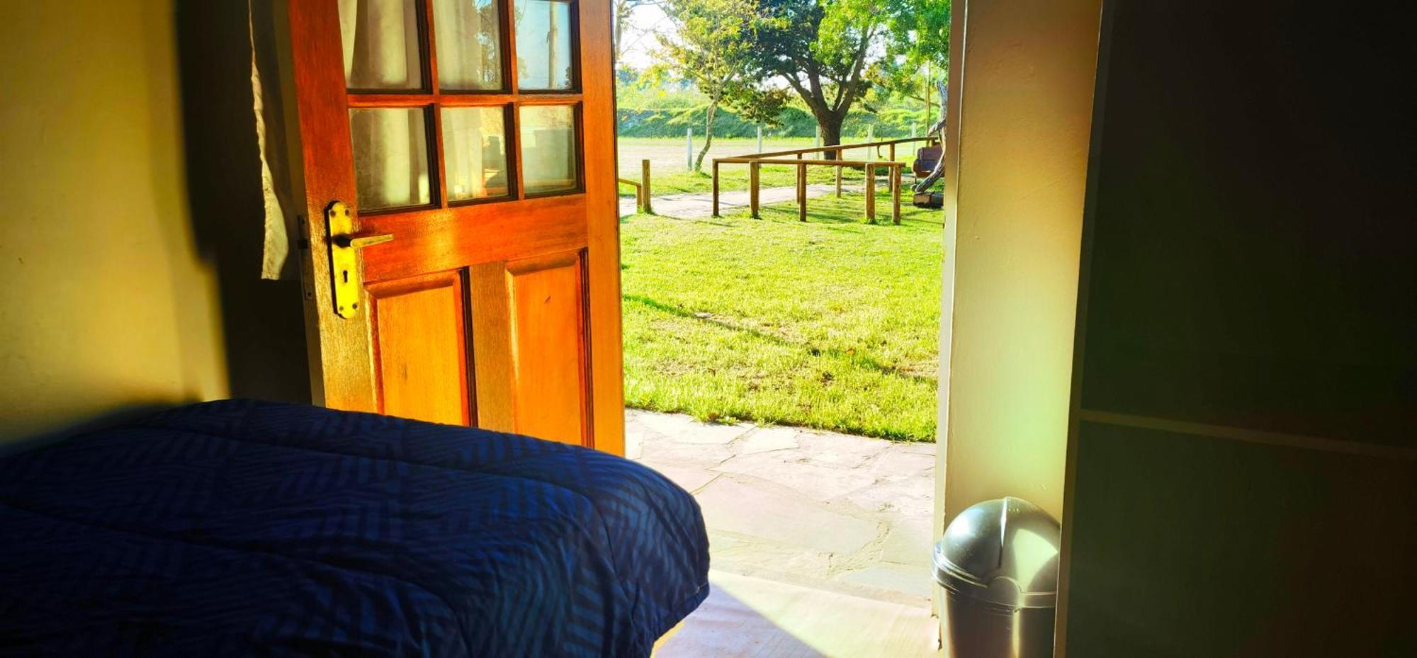 Moonsong Accommodation & Camping プレッテンバーグ・ベイ エクステリア 写真